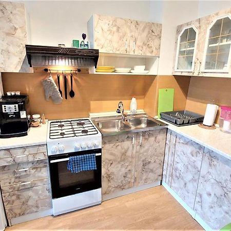 "Like A Home" Apartment Bratislava Bagian luar foto
